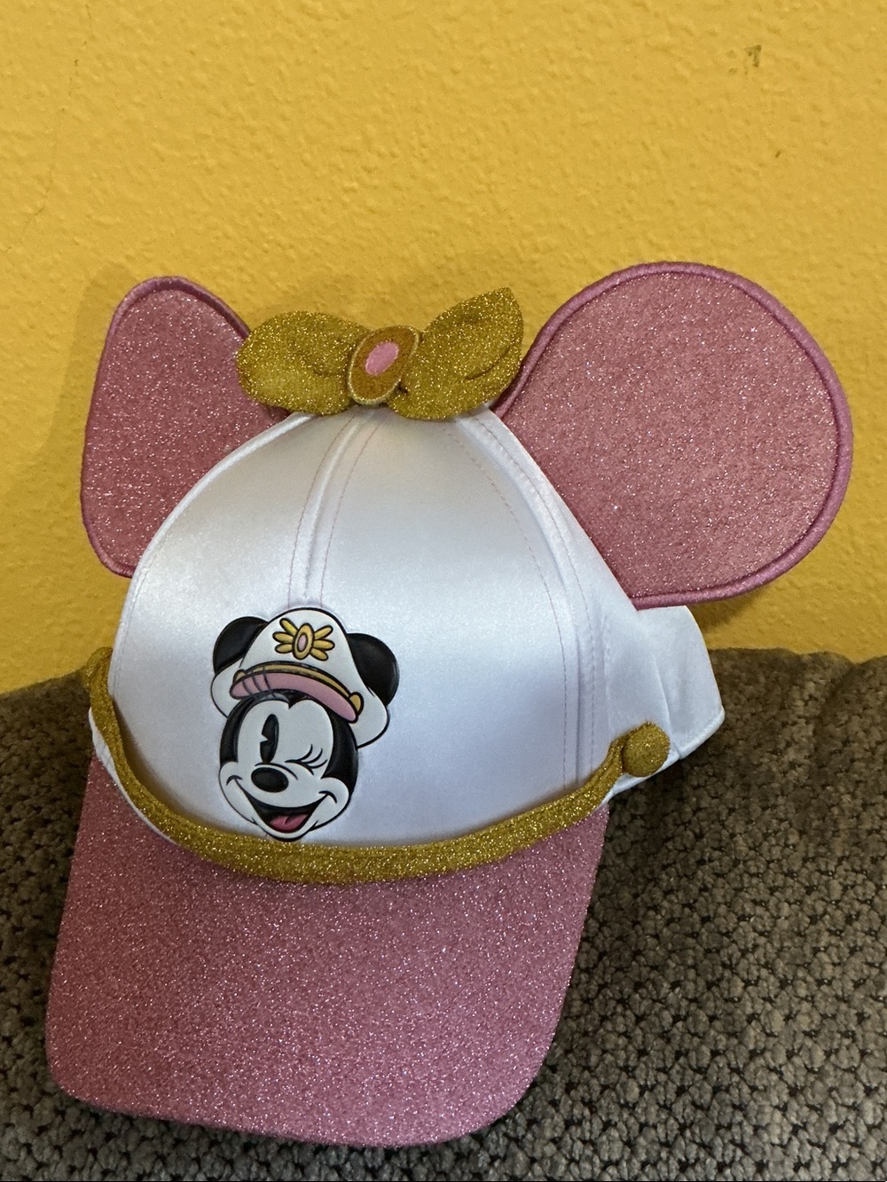 Disney Minnie Mouse Glitter Ear Hat - Pink, White & Gold new Disney cruise